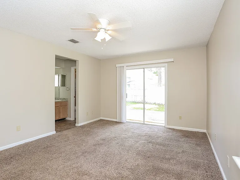 7579 Sugar Bay Ln — Photo 11