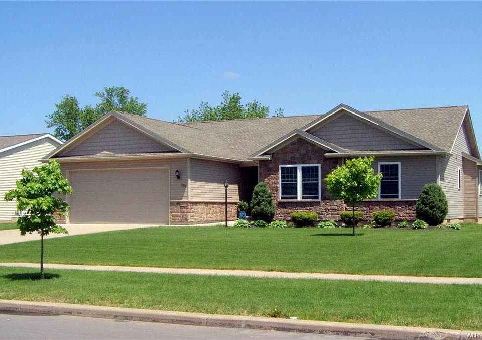 1st image of 109 Park Ln