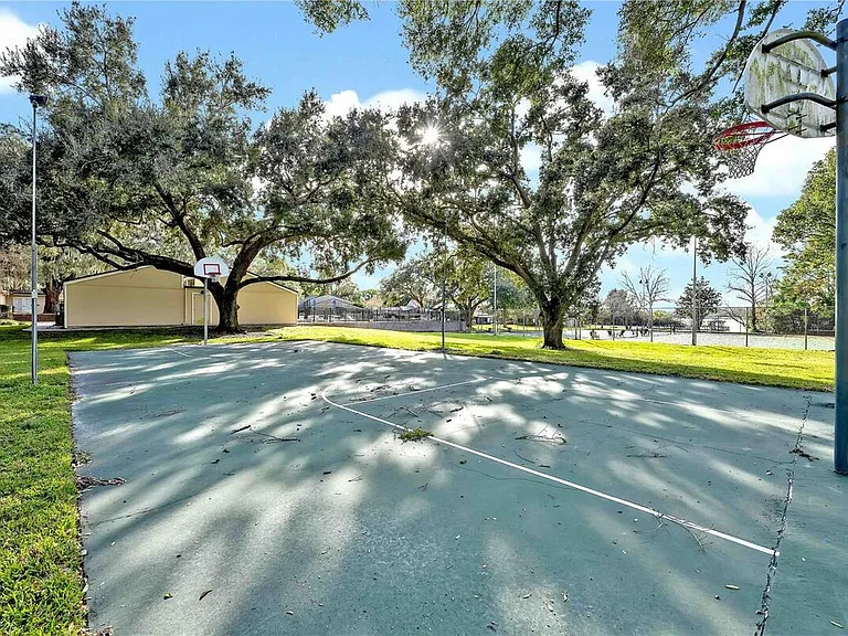 641 Maple Oak Cir #101 — Photo 26