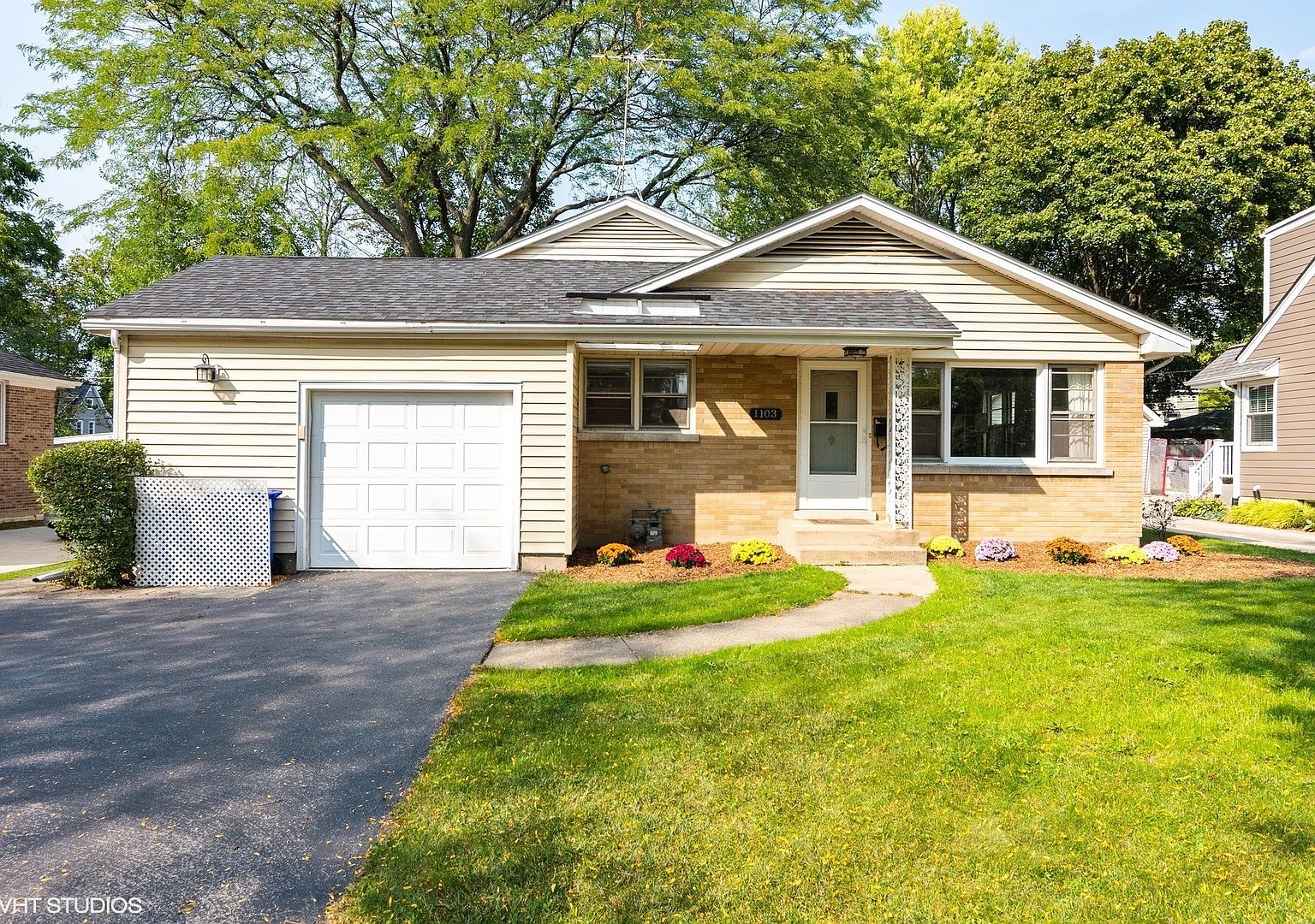 1103 E Illinois St, Wheaton, IL 60187 Zillow