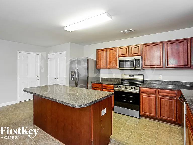2922 Blueberry Dr — Photo 6