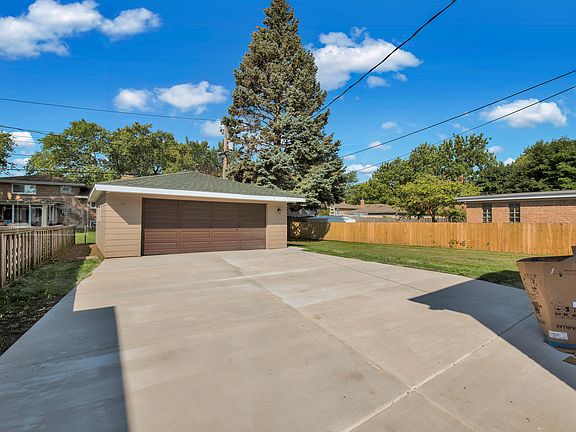 4th image of 10028 Alice Ct