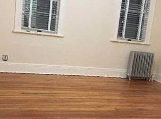 6904 79th St, Middle Village, NY 11379