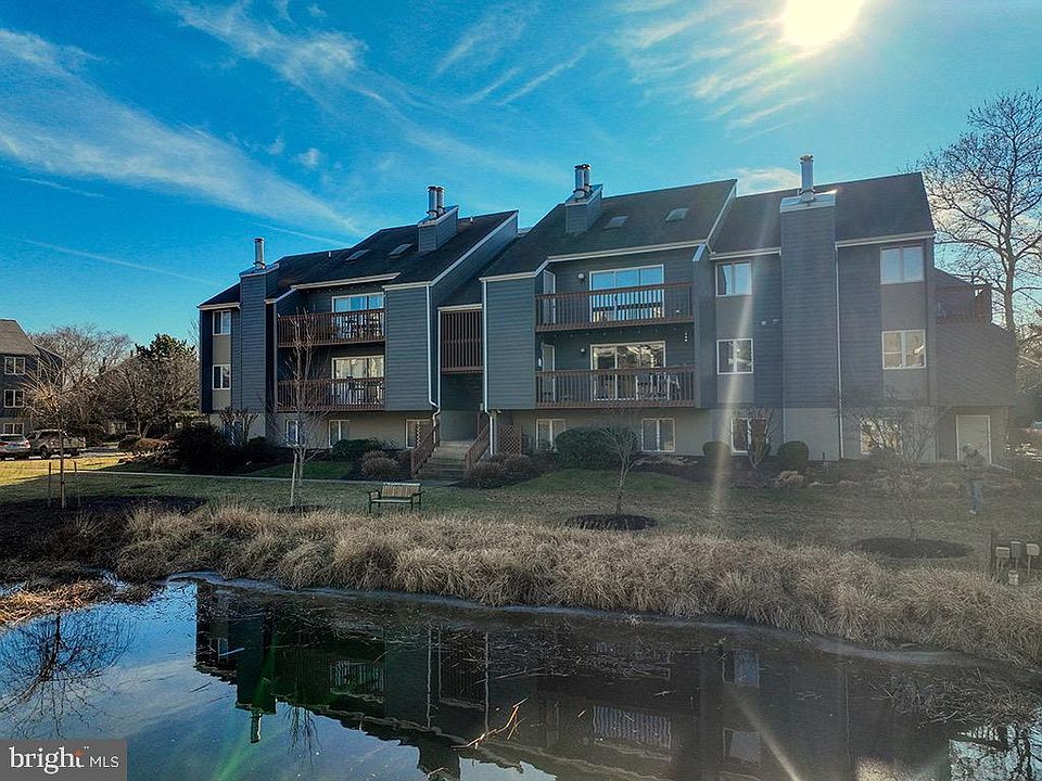 1st image of 260 Sea Eagle Dr Unit 5