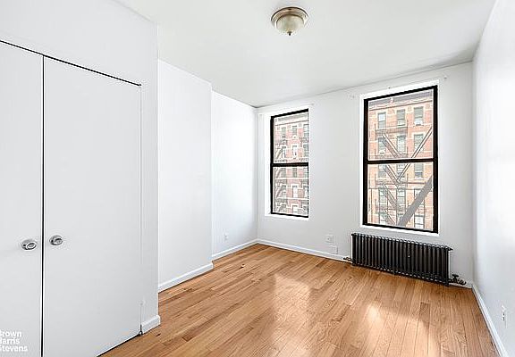 4th image of 356 W 56th St APT 6