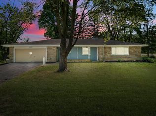 4214 Hampshire Dr, Fort Wayne, IN 46815