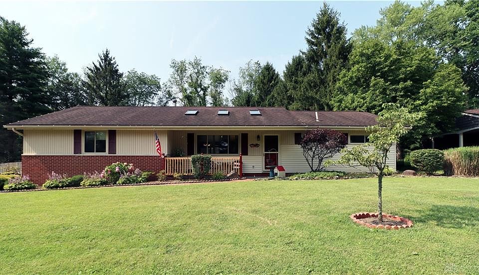 1st image of 3271 Wyndhurst Ct