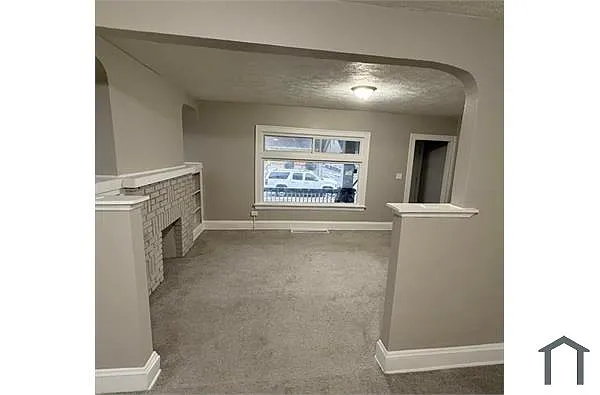 Building Photo - 12507 Benwood Ave