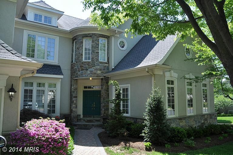 Mapleです。 7439 Old Maple Sq, Mc Lean, VA 22102 | Zillow