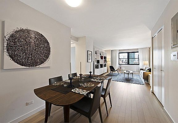 4th image of 222 E 39th St APT 15G