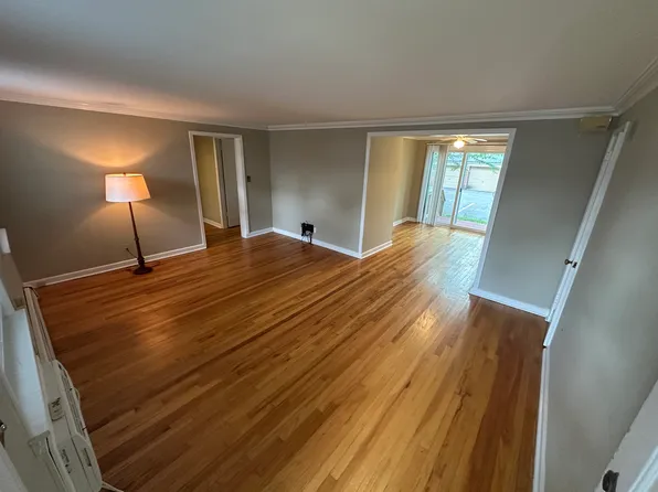 7 Manor Dr, Red Bank, NJ 07701