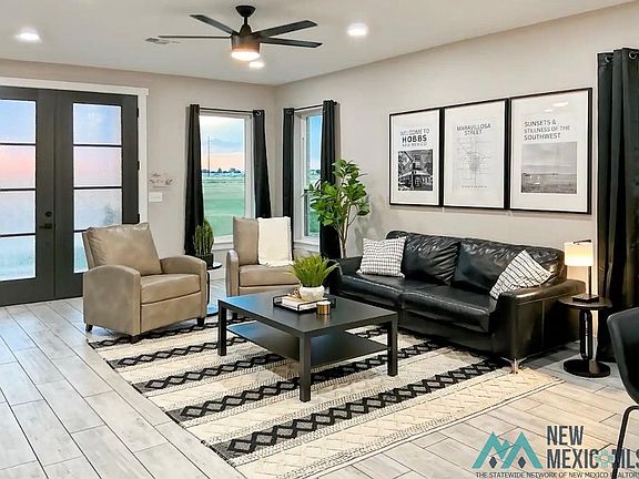 3rd image of 2812 N Maravillosa Dr