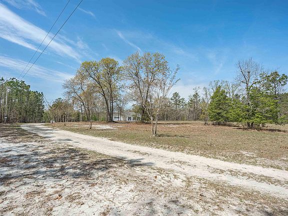 5th image of 932 Toms Creek Rd