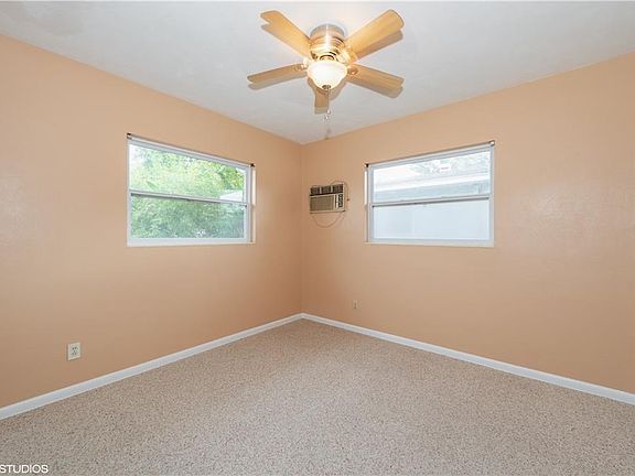 5th image of 1446 Seabreeze St