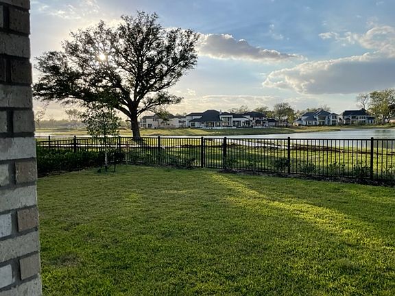 3rd image of 1719 Delta Oaks Dr