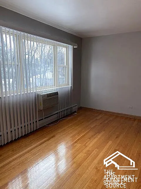 Building Photo - 1653 Oakwood Ave #2C