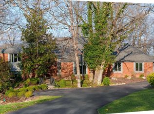 830 Bluespring Ln, Saint Louis, MO
