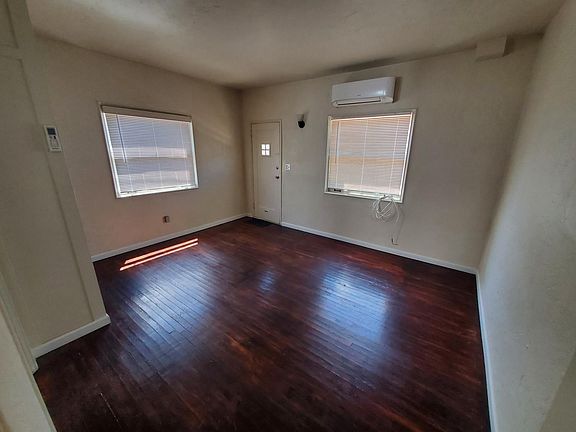 3rd image of 925 E Drachman St APT D