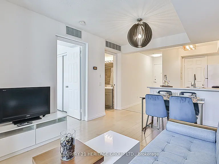 30 Harrison Garden Blvd #701 — Photo 6