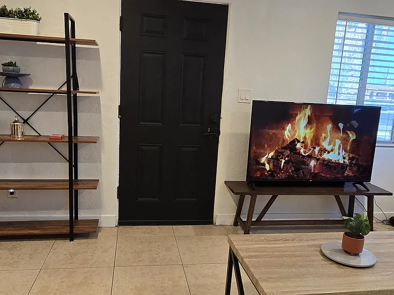 1920 W Mulberry Dr — Photo 16
