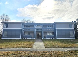 3003 W Sunset Dr APT 3, Carbondale, IL 62901