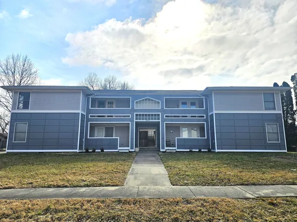 3003 W Sunset Dr APT 3, Carbondale, IL 62901