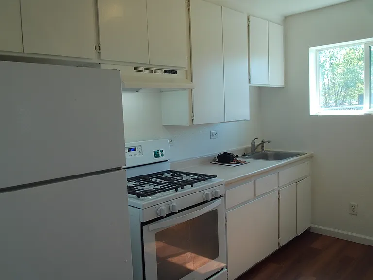 5702 Lindhurst Ave — Photo 11