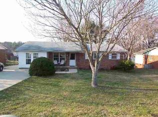 620 W Darby Rd, Greenville, SC 29609