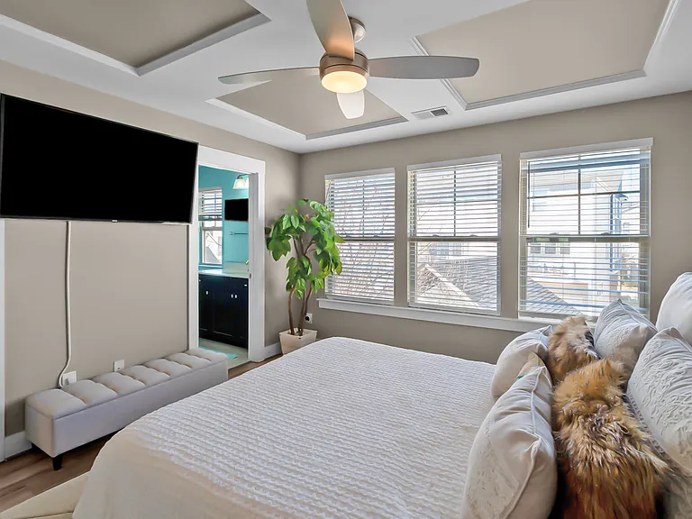 2555 Tranquil Oak Pl — Photo 14
