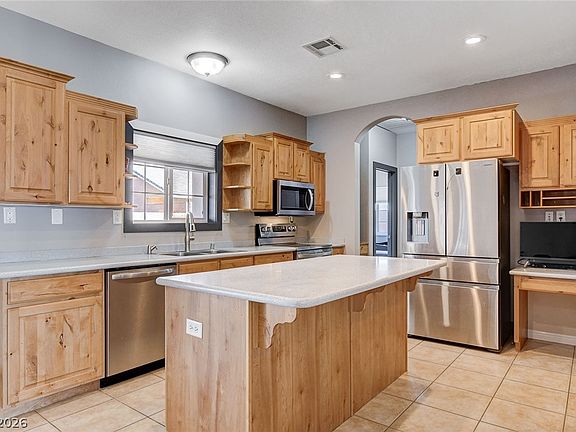 3rd image of 478 Muddy Peak Ct