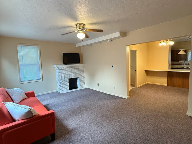 56 Beech St #2 — Photo 2