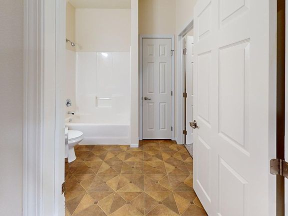 4th image of 2651 Whispering Creek Cir S #306