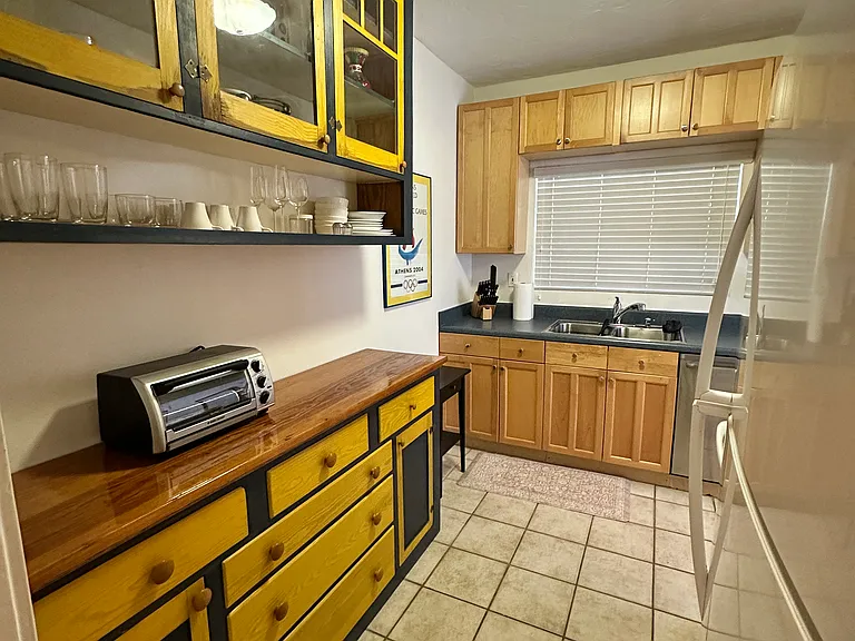 502 SW 6th Ave — Photo 7