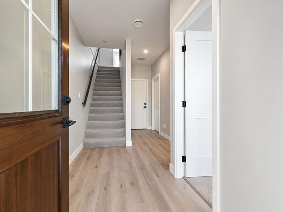 2nd image of 6419 Fern St
