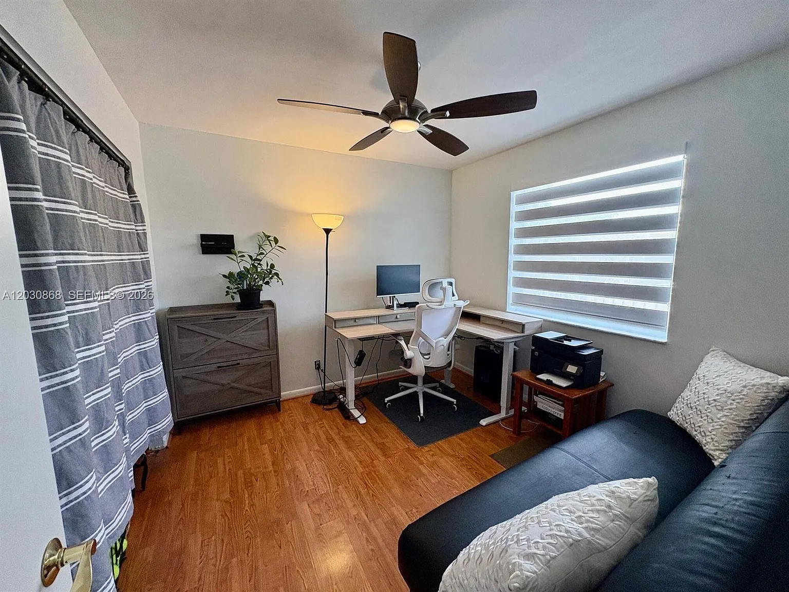 2 bed, 805 sqft, $2,000 — Photo 2