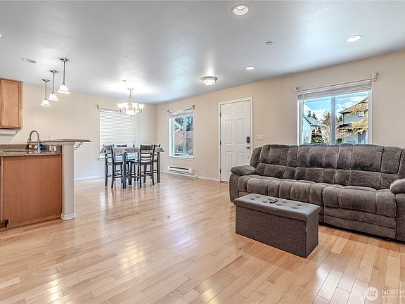 2nd image of 3070 Hoffman Hill Blvd