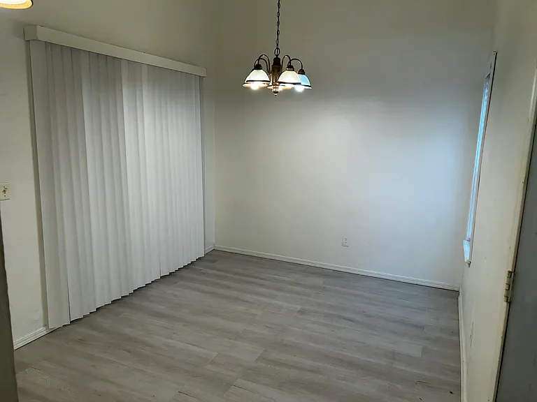 1100 SW 77th Pl — Photo 8