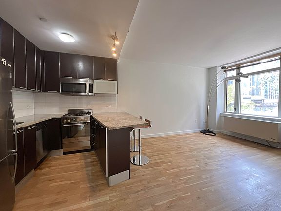 5th image of 502 9th Ave APT 2D