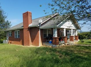 173 Jim Buck Rd, Johnson City, TN 37601