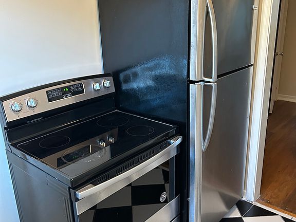 5th image of 1225 Lasalle St #3