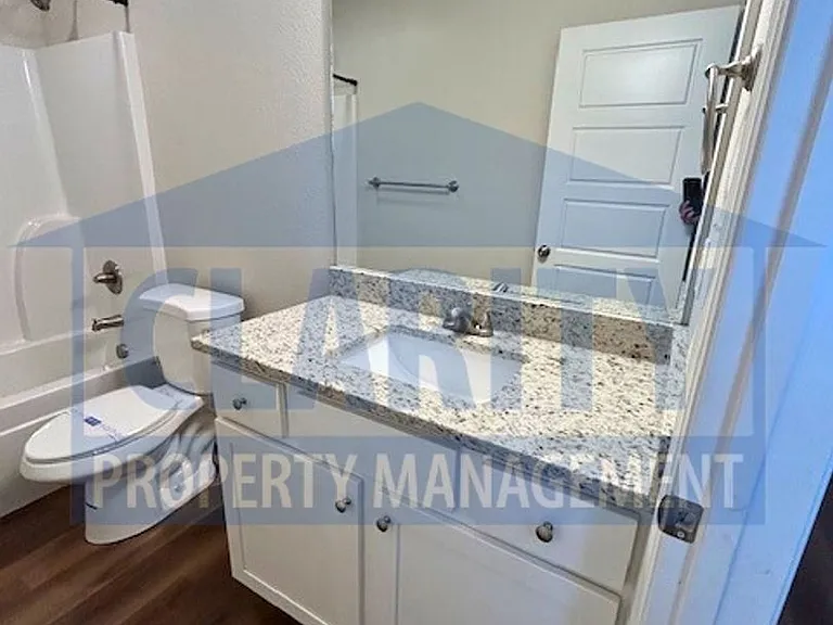 615 Linda Dr SE — Photo 17