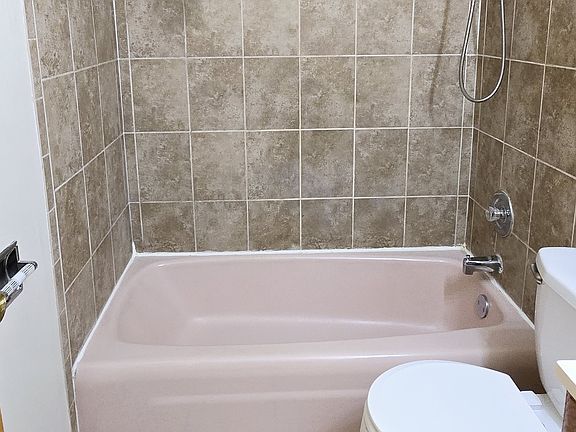5th image of 7801 Oak Park Ave #11276384