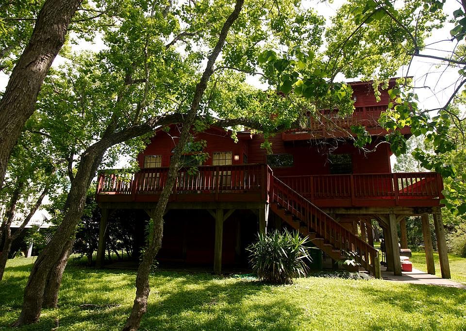 Beautiful shaded lot