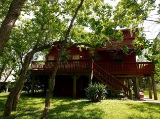 2025 Mission St, Kemah, TX 77565
