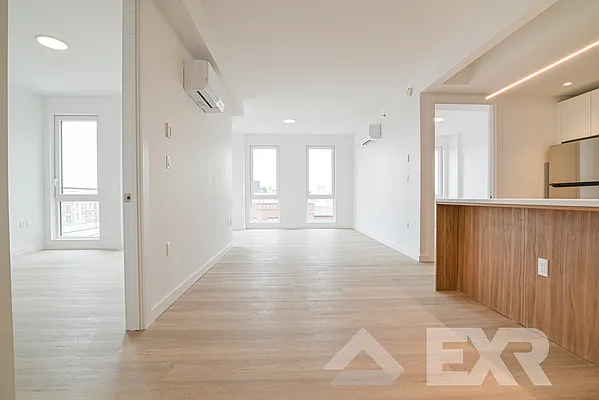 Rented by EXR | media 2