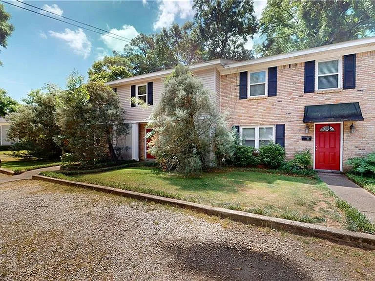 4355 Stein Ave #C — Photo 2