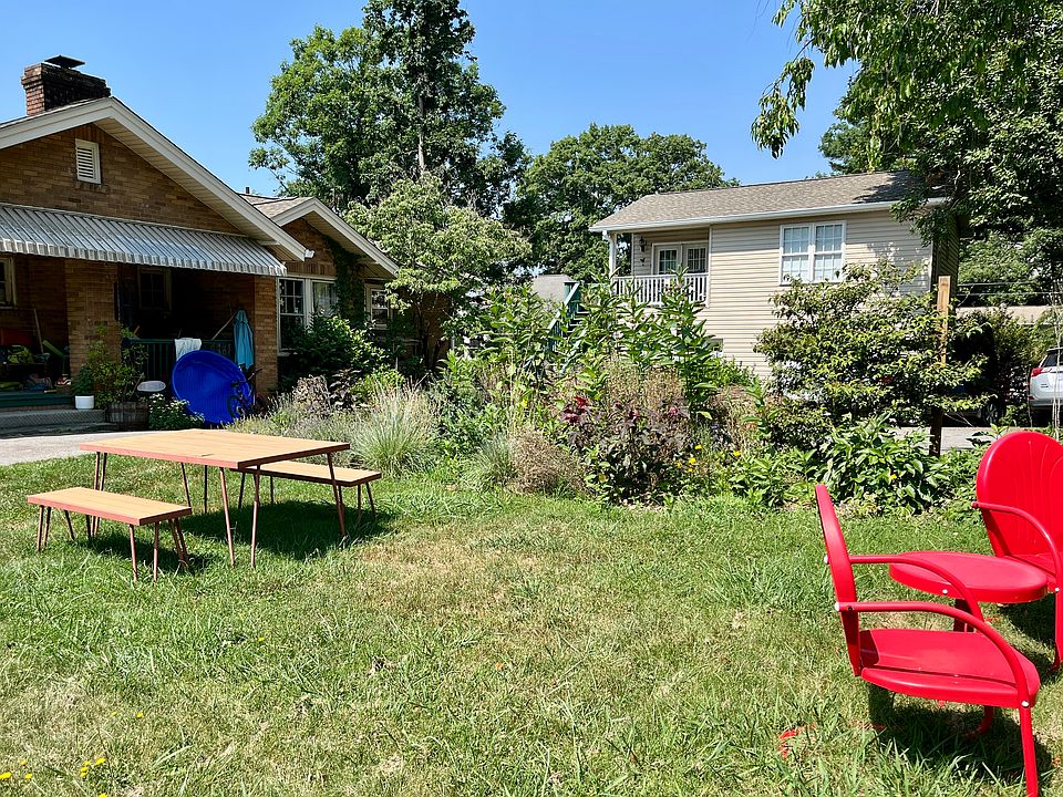 1st image of 44 N College St