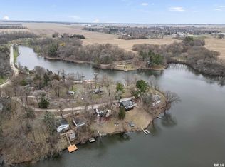 31 Crescent Lake, Alpha, IL 61413