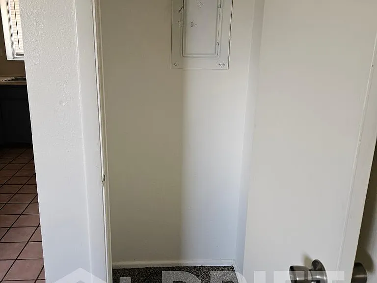 Unit Photo