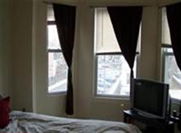 partial view of master bdrm